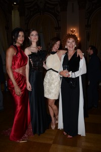 Cinzia Leone, Laura Pieralisi e due modelle sinistra due modelle del Summer Night Party- Foto di Roberto Cimini