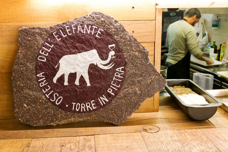 Alt text Osteria dell'Elefante