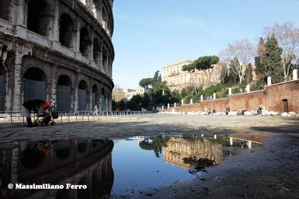 alt tag colosseo