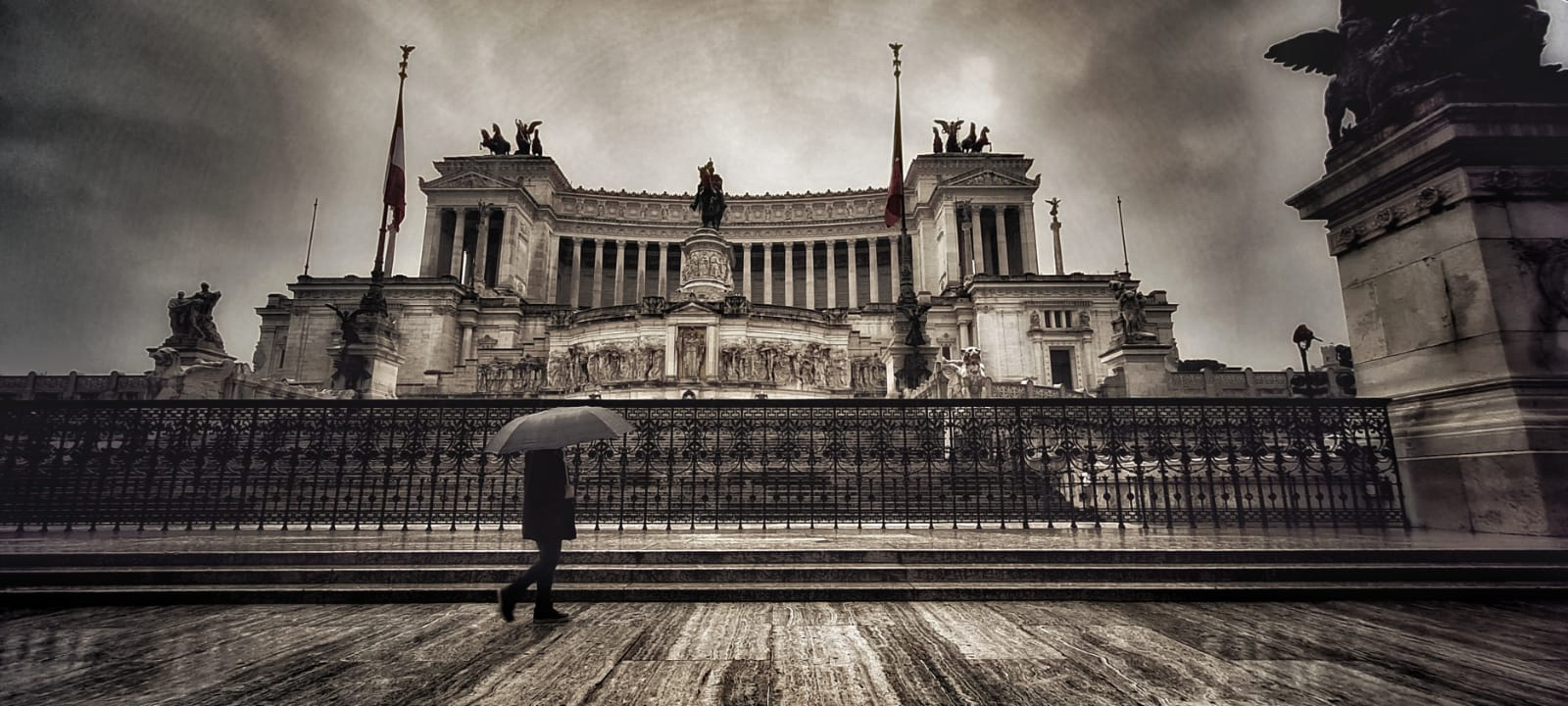 alt tag altare della patria