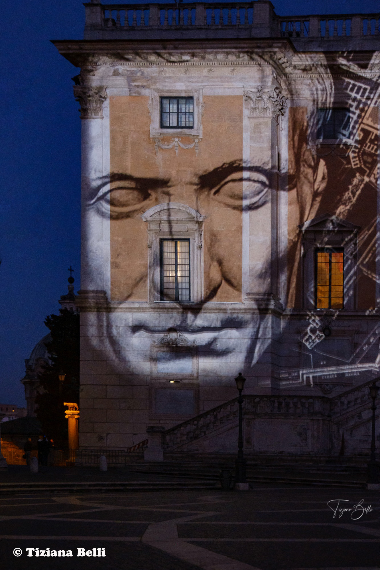 alt tag natale di roma