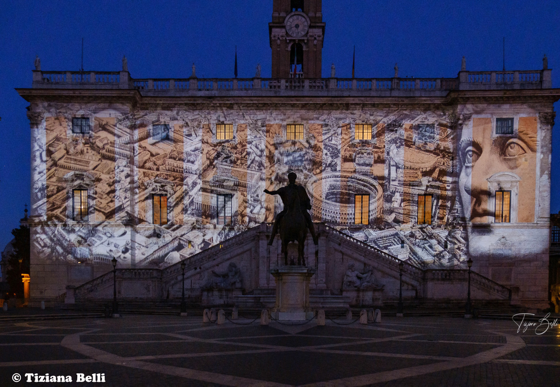 alt tag natale di roma