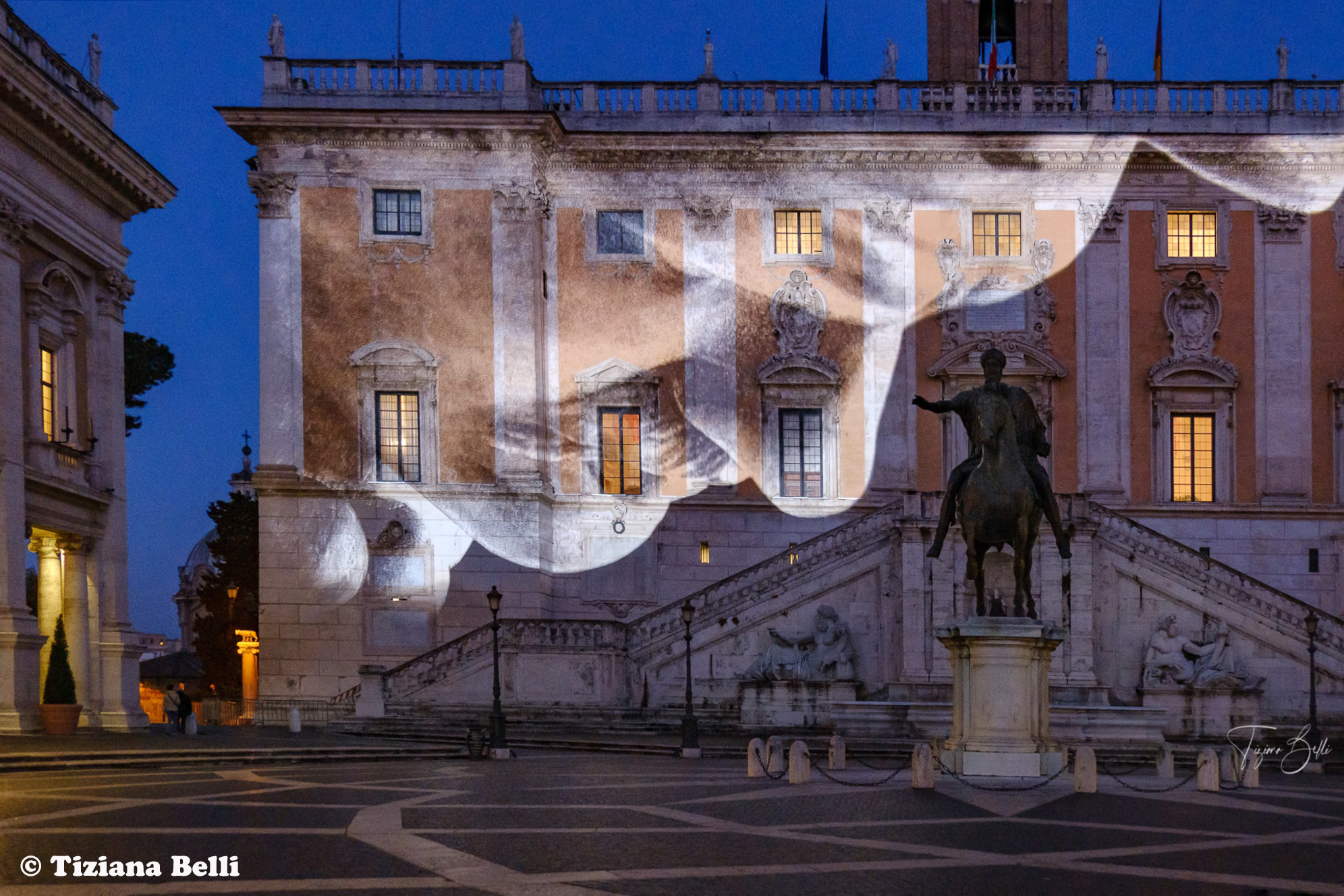 alt tag natale di roma