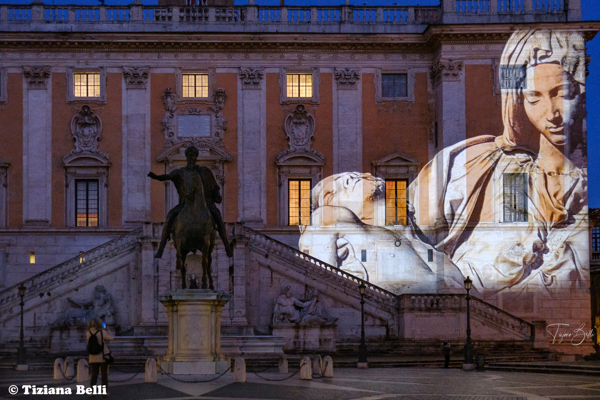 alt tag natale di roma