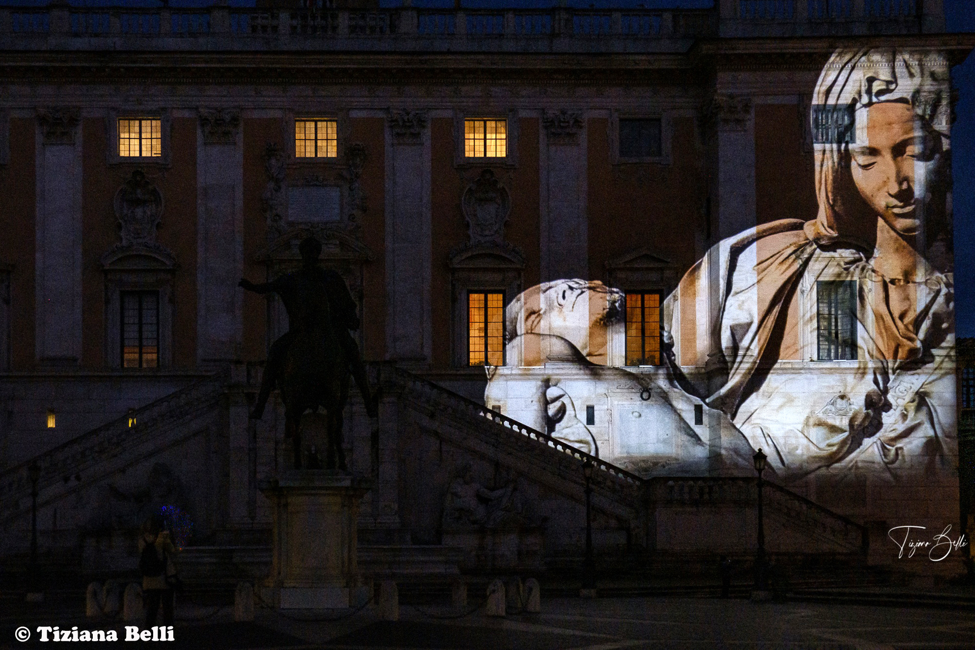 alt tag natale di roma