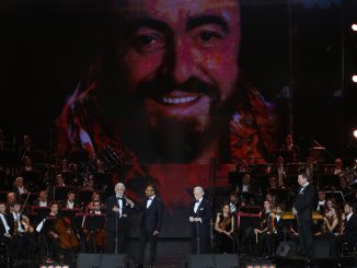 alt tag luciano pavarotti