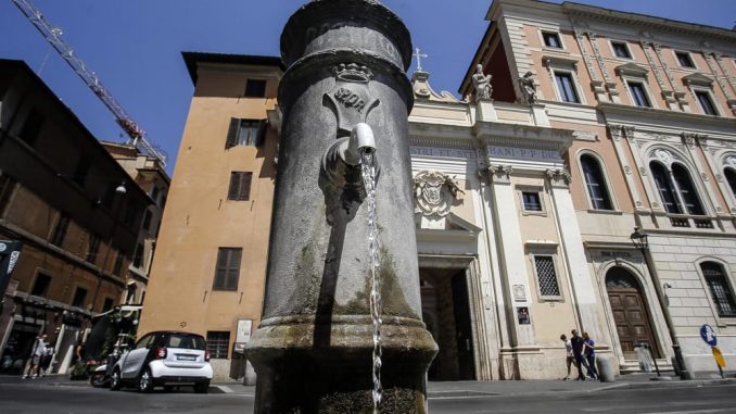 Alt text acqua Alt text acqua