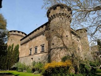 Alt text Castello Orsini