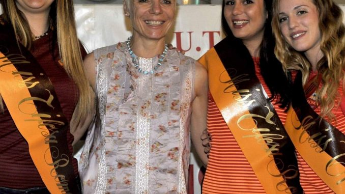 Alt text Miss Tifosa Romanista Alt text Miss Tifosa Romanista