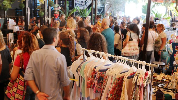 Alt text Festival Hippie Alt text Festival Hippie
