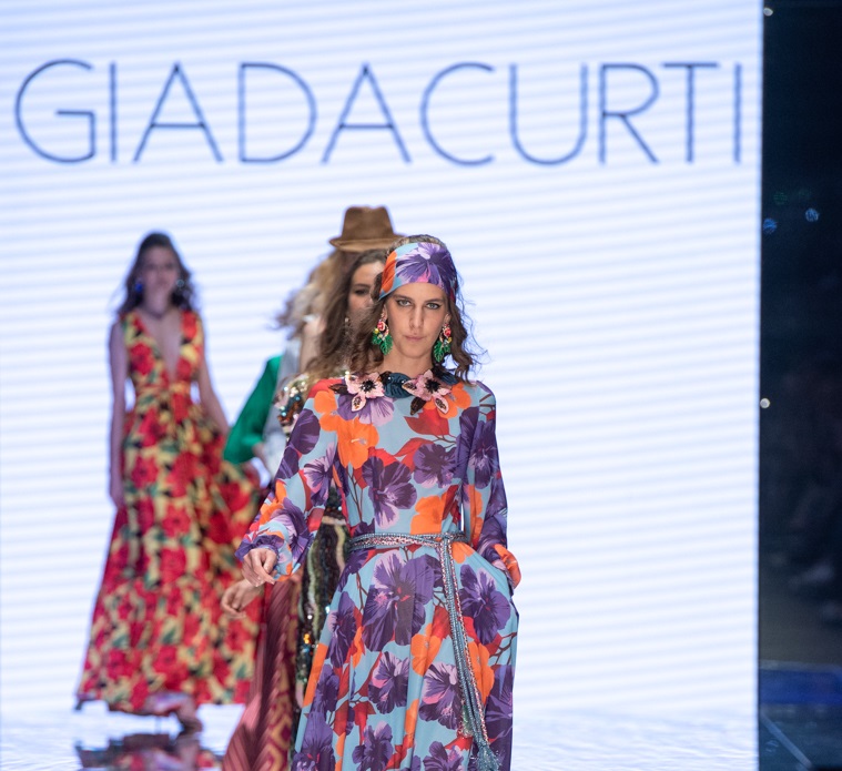 Giada Curti trionfa con la Collezione Monica a Si Sposaitalia 2019