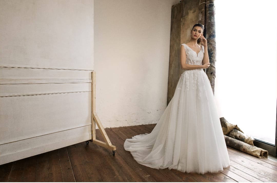 L Atelier Pieralisi seduce con stile con la nuova Collezione Sposa