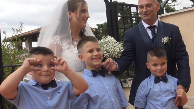 ale e fede con i tre figli ok