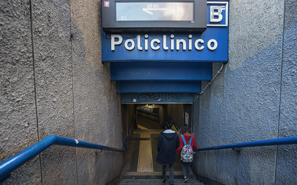 alt tag stazione policlinico