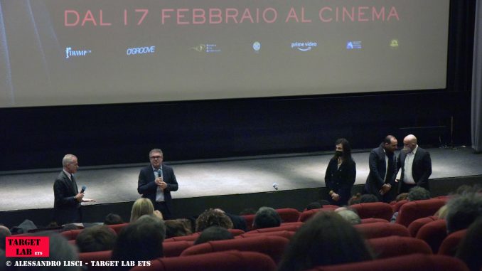 alt tag una femmina di francesco costabile