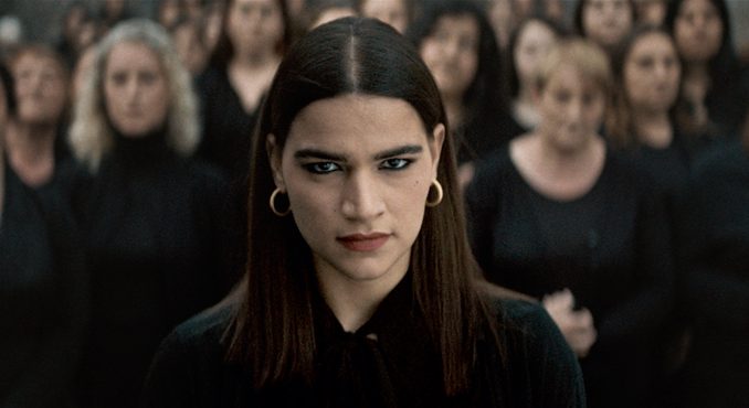 photo.jpeg Alt tag una femmina