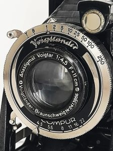 alt tag Voigtländer Bessa