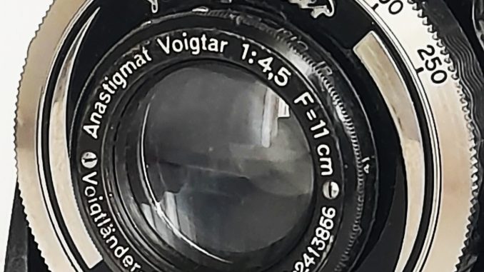 alt tag Voigtländer Bessa alt tag Voigtländer Bessa