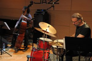 alt tag Mouche Bulle