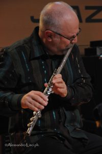 alt tag Mouche Bulle