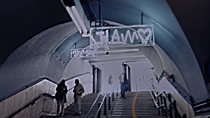 alt tag metro B cavour